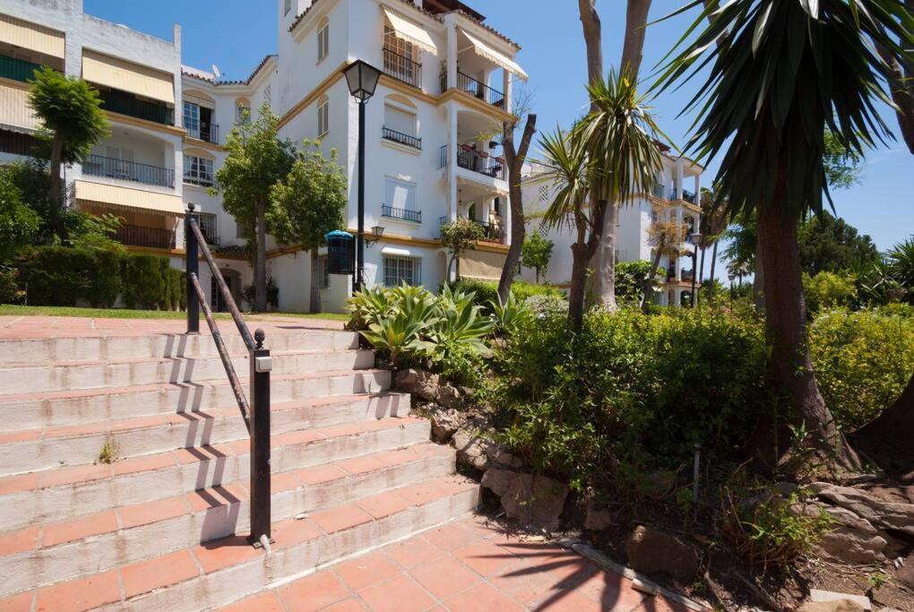 Apartamento Con Piscina Cerca Del Golf En Atalaya - Atalaya Del Golf 31 Estepona Extérieur photo